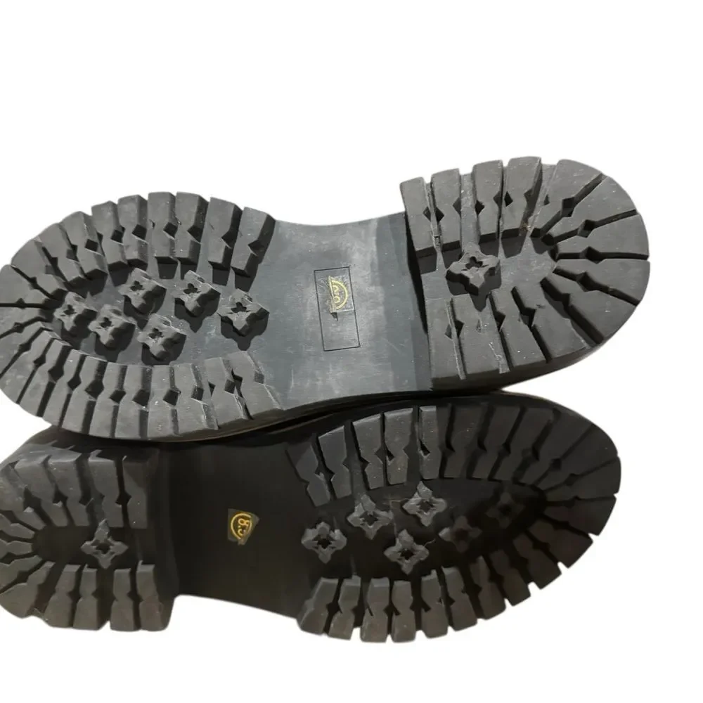 Anjou Femme Black and Gray Winter hiking ,walking Boots